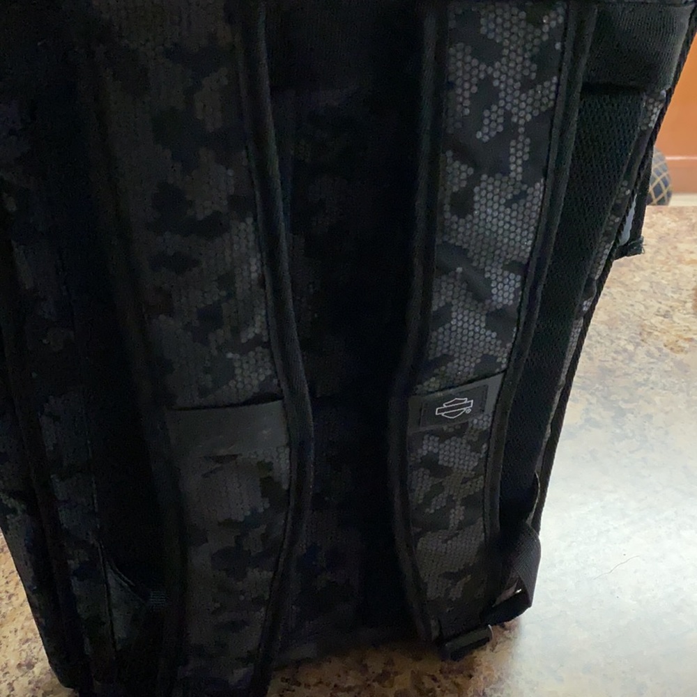 Harley Davidson Riding Backpack - Picture 7 of 8
